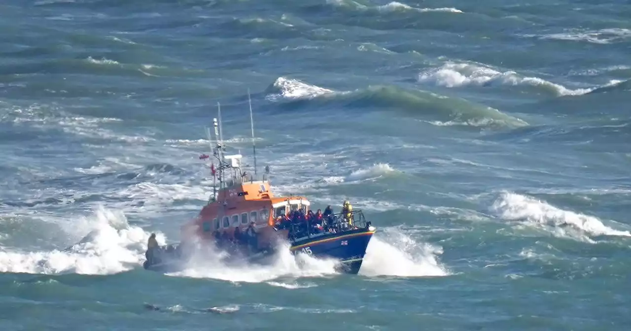 UK and France sign historic deal to tackle small boats crisis