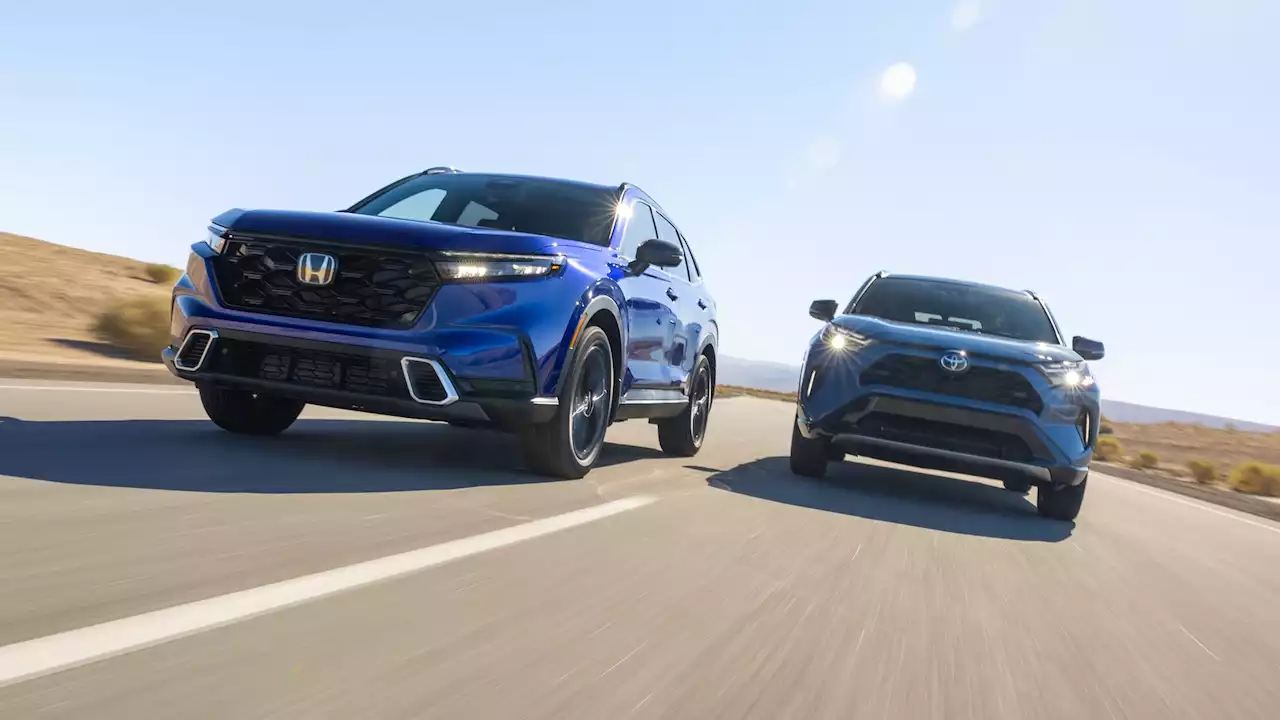 2023 Honda CR-V Hybrid vs. Toyota RAV4 Hybrid Comparison Test: Practical Considerations