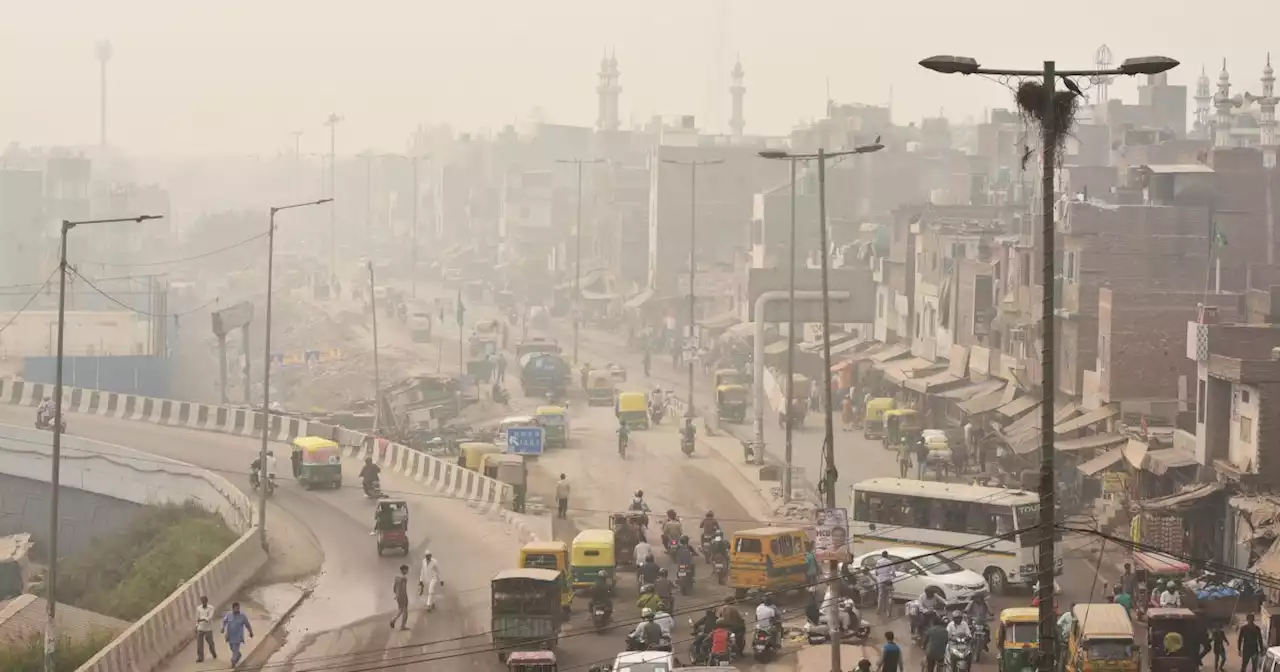 New Delhi’s air pollution leaves residents gasping for breath