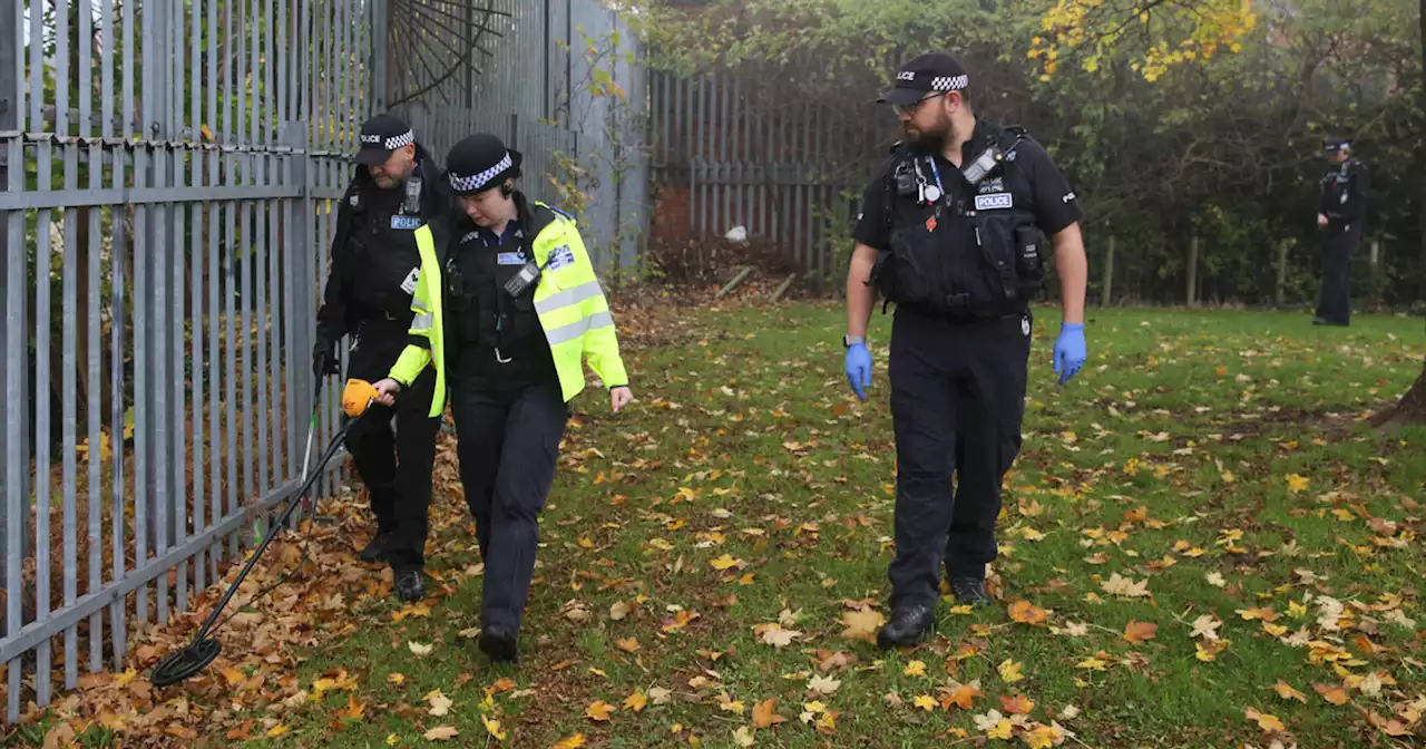 Police knife search at play area after large groups congregate