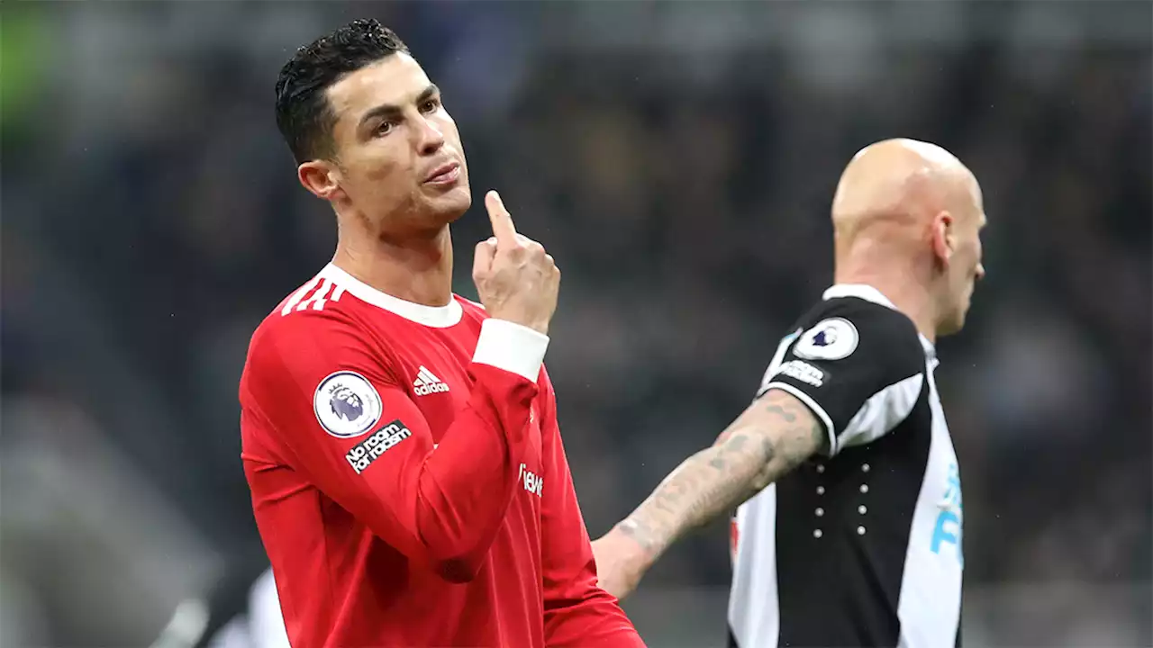 Cristiano Ronaldo says Manchester United facilities a disgrace - Mike Ashley says hold my glass