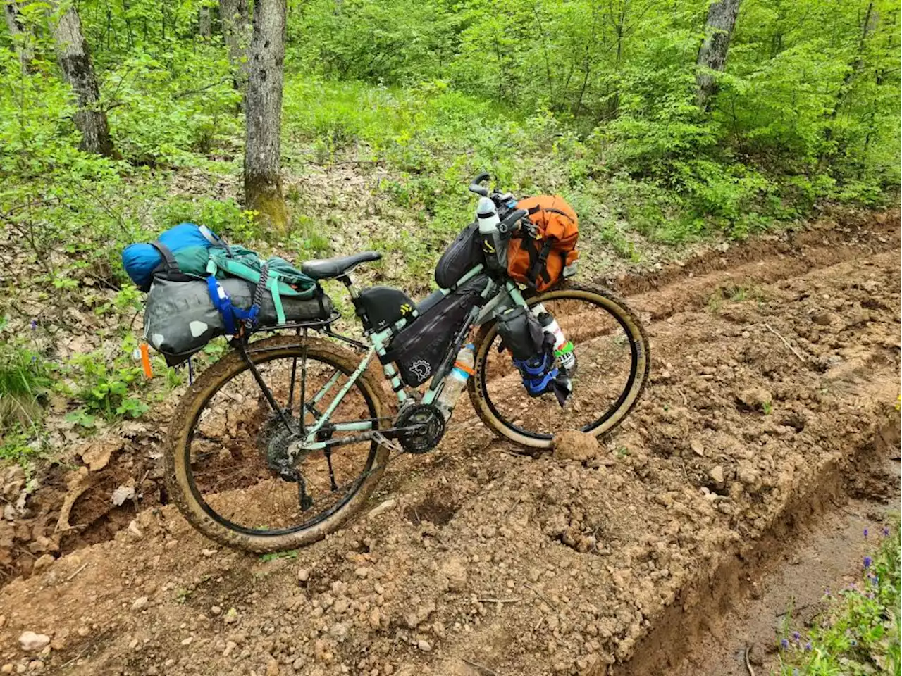 Round-the-world cyclist has bike stolen in Cambridge