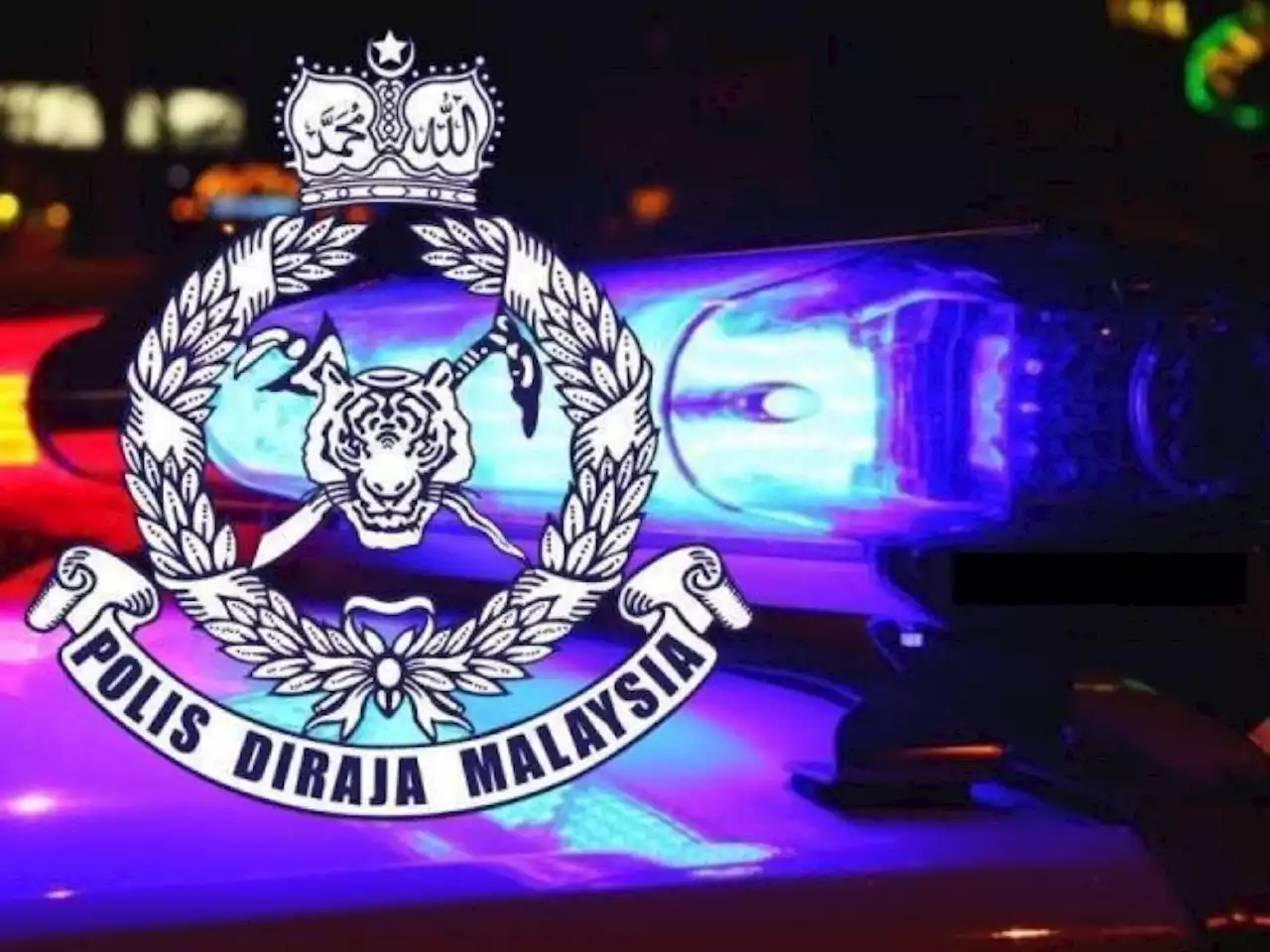 GE15: Cops arrest man for destroying Perikatan campaign materials in Johor