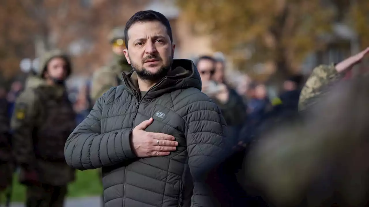 Zelensky Visits Recaptured Kherson After Accusing Russia of 400 War Crimes