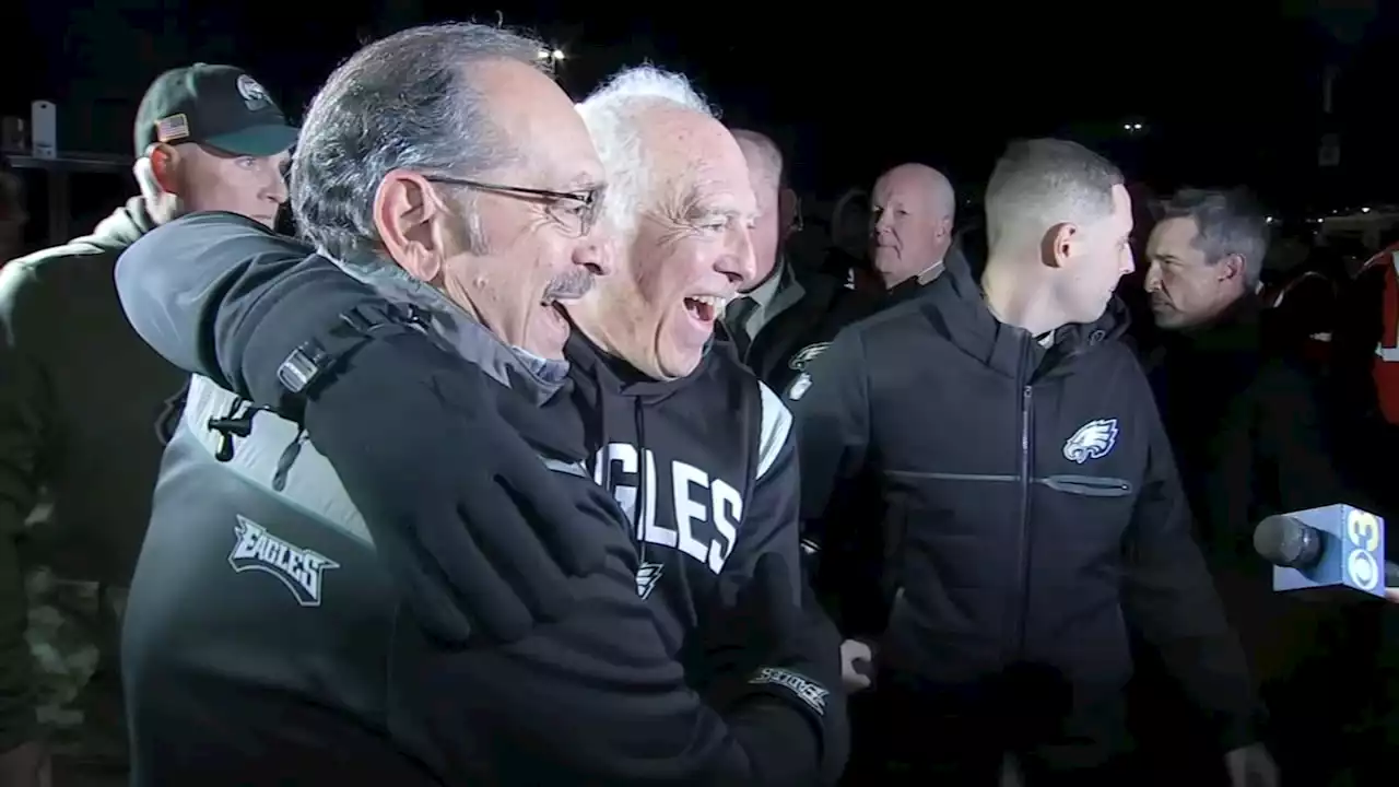 Eagles owner Jeffrey Lurie tailgates with fans outside Lincoln Financial Field