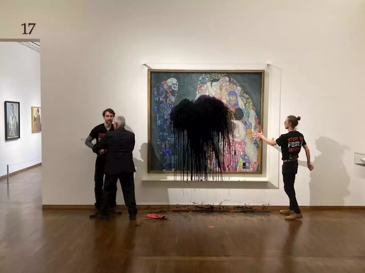 Climate Activists Throw 'Black, Oily Liquid' at a Klimt Painting in Vienna in Second Attack in the City in a Week | Artnet News