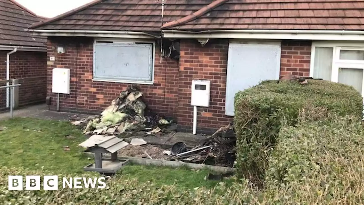 Kirkby-in-Ashfield: Fatal fire accidentally started by candle