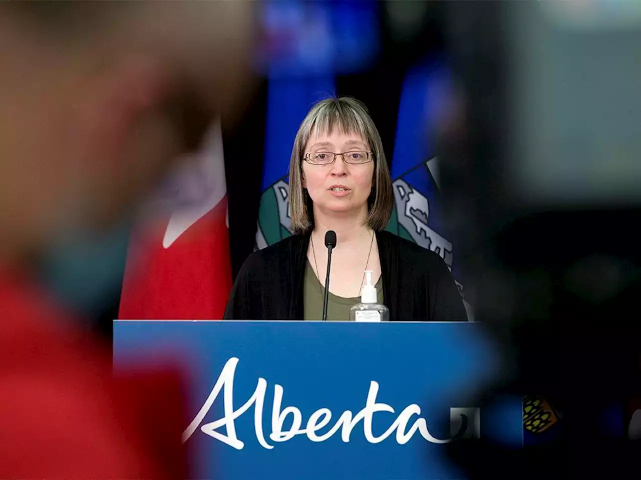 Dr. Deena Hinshaw replaced with new Alberta chief medical officer of health Dr. Mark Joffe