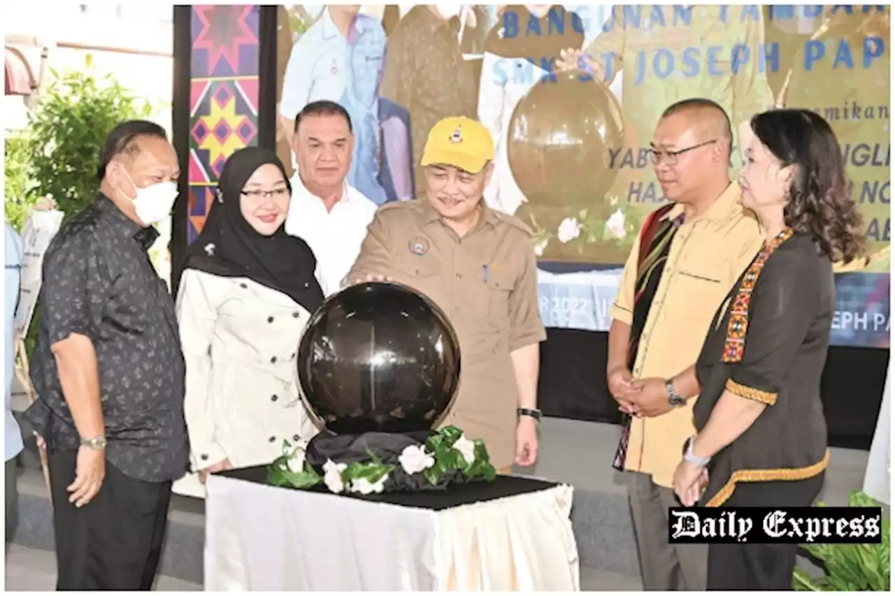 RM200,000 boost for Papar school | Daily Express Online - Sabah's Leading News Portal