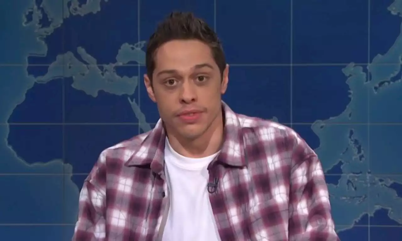 Pete Davidson is now reportedly dating Emily Ratajkowski