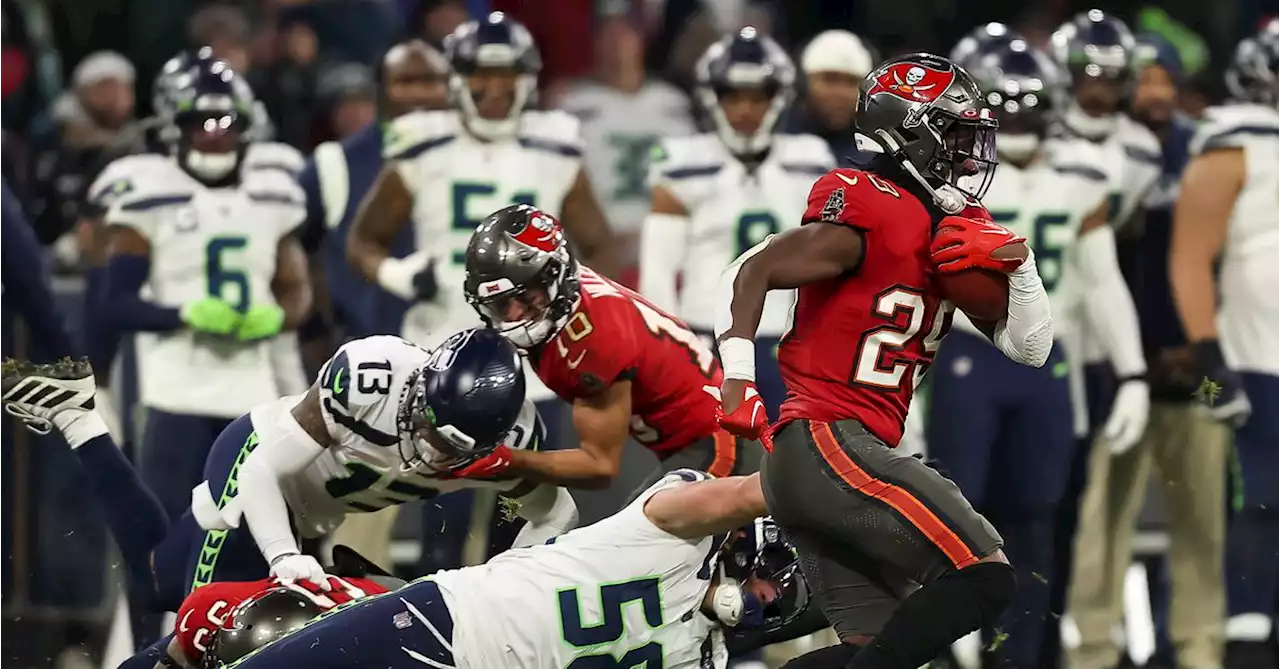 How the Buccaneers caught Seahawks off guard with previously futile rushing attack