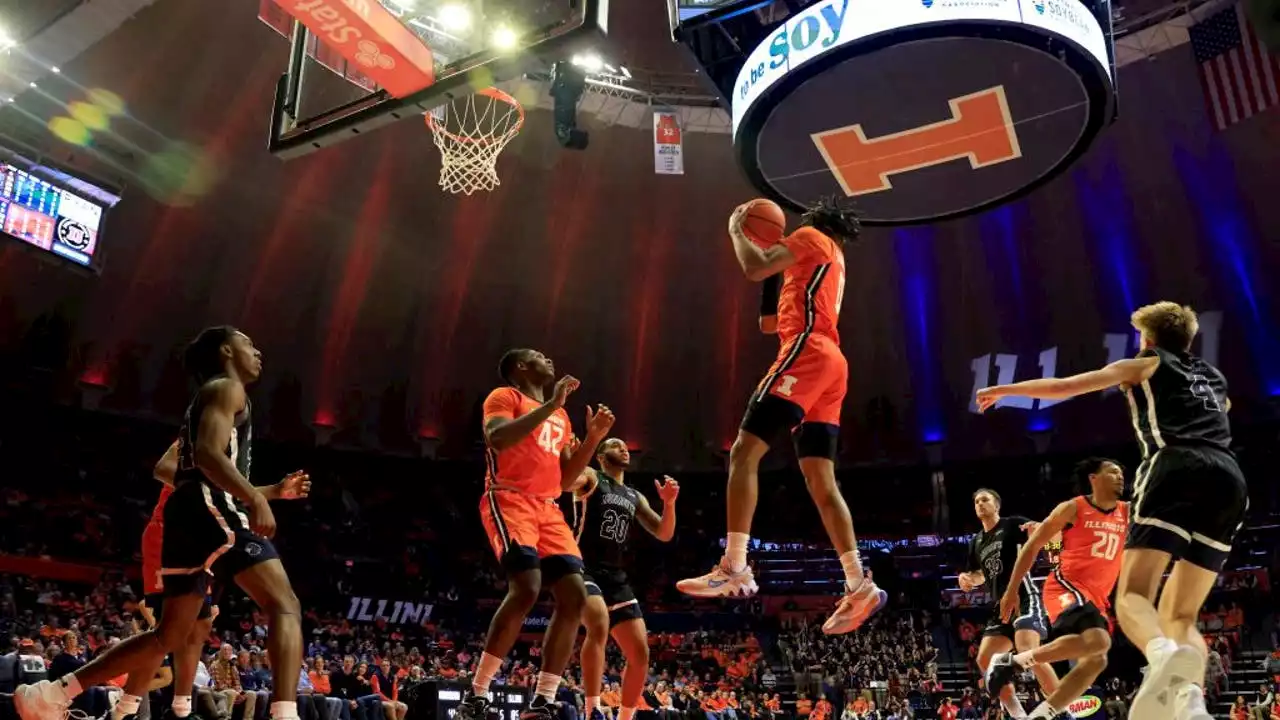 Shannon scores 30 as No. 19 Illinois routs Monmouth 103-65