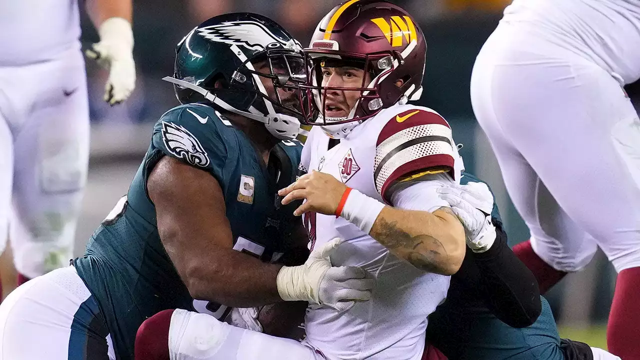 Eagles' Brandon Graham criticized for crucial penalty on Taylor Heinicke hit