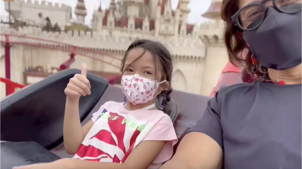 WATCH: Judy Ann Santos, Ryan Agoncillo’s daughter Luna rides roller coaster for first time