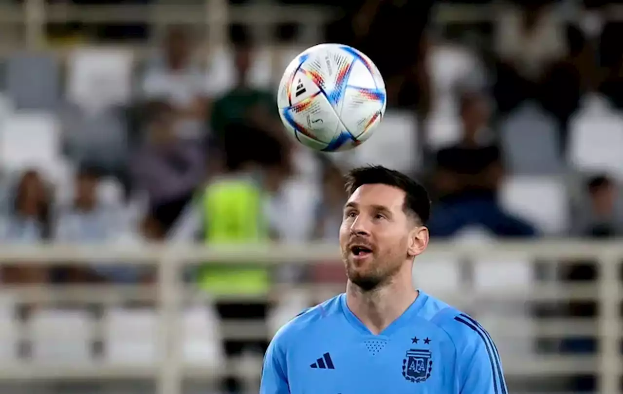 Mundial 2022: camino a Qatar, Lionel Messi desató una fiesta en la escala de Abu Dhabi