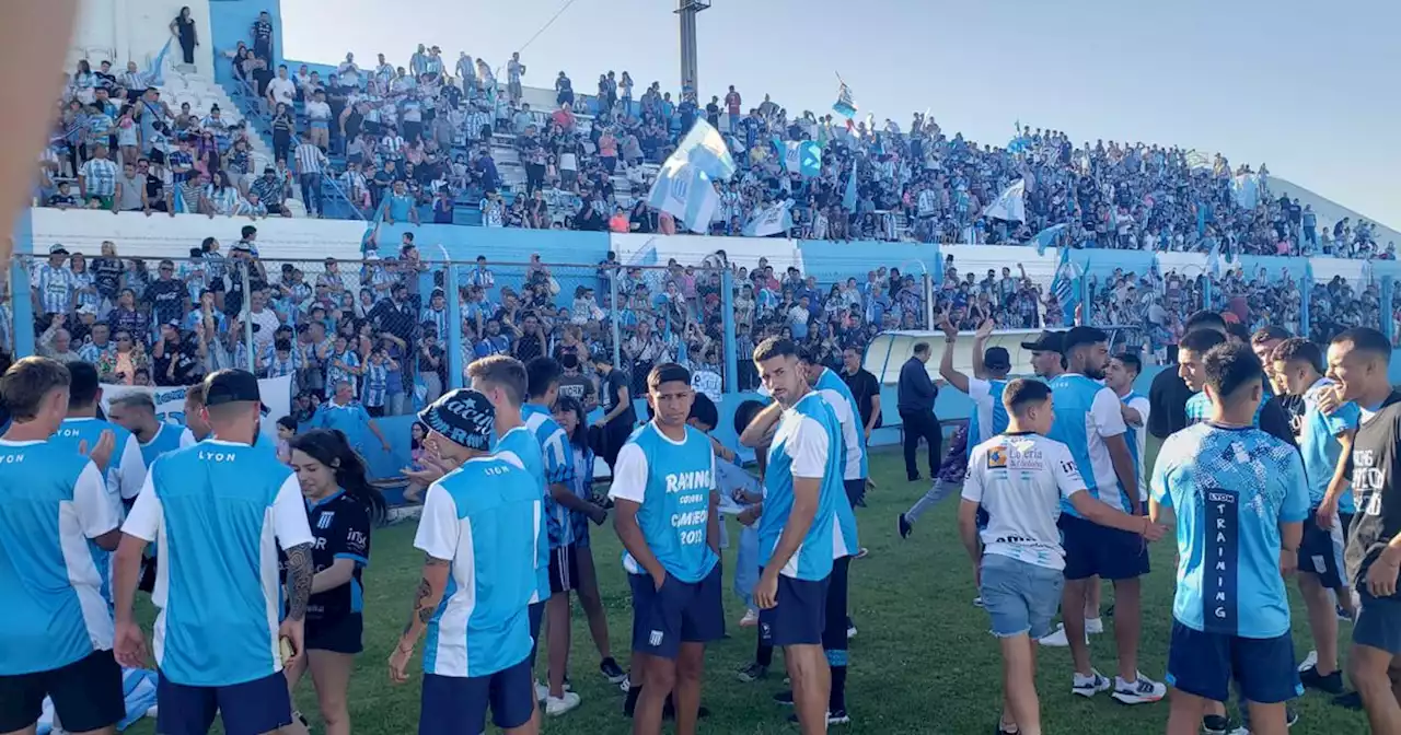 Racing y un recibimiento de campeón en Nueva Italia | Fútbol | La Voz del Interior