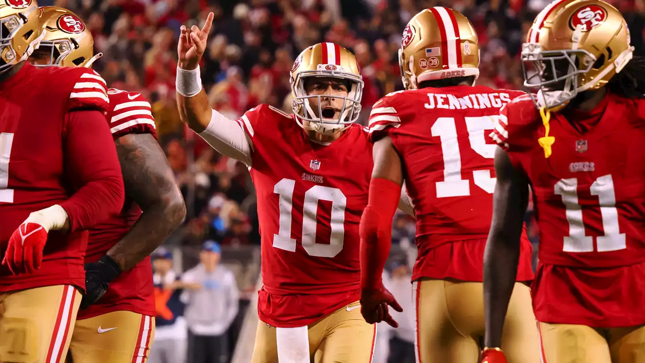 49ers Report Card: Grading Offense, Defense in Week 10 Win Over Chargers