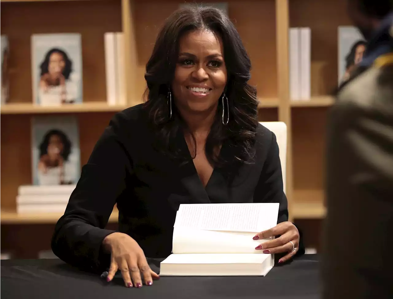 Michelle Obama Has Emotional Meeting With Cancer Patient Whose Letter Inspired Her New Book