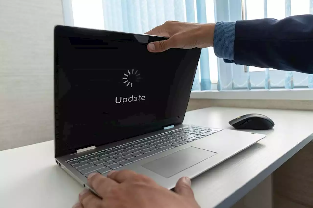 Microsoft suspende update Windows 11 22H2 temporariamente