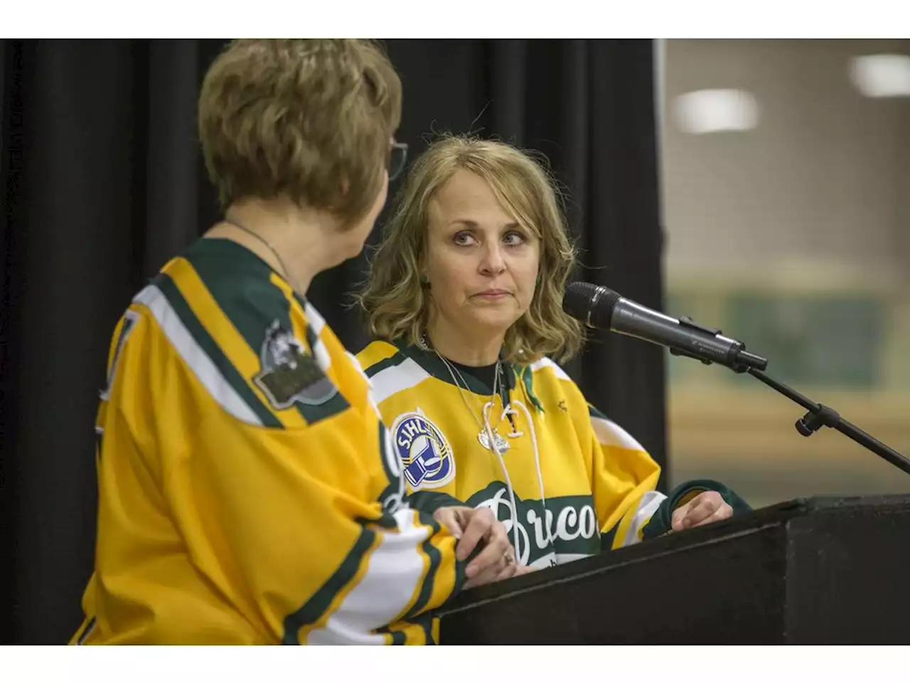 Humboldt Broncos families told looser Sask. trucker rules not in works