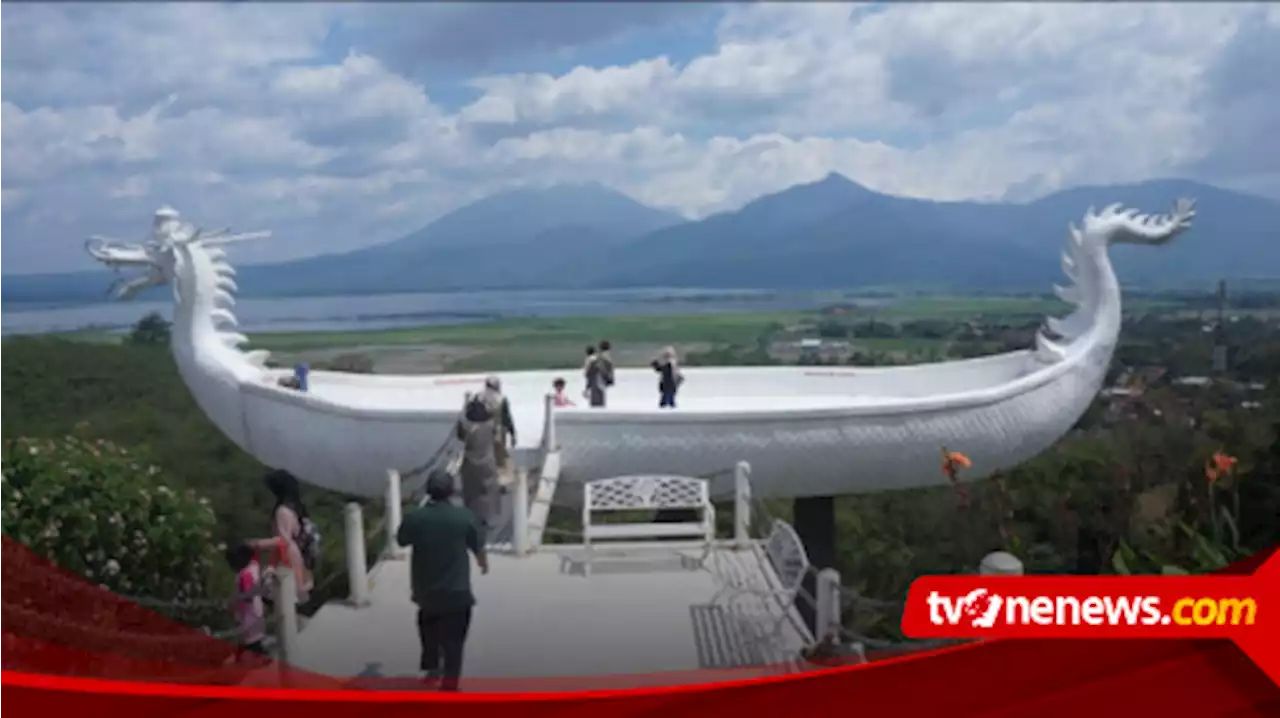 Pesona Bahtera Naga, Spot Foto Terbaik Berlatar Danau Rawa Pening dan Delapan Gunung