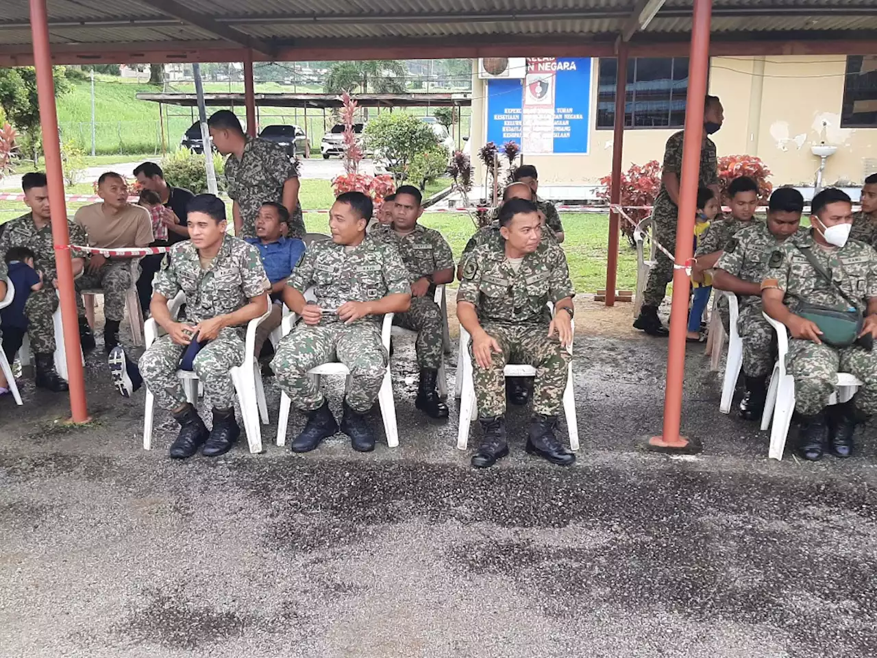 Proses pengundian awal di Kem Terendak, Sungai Udang lancar