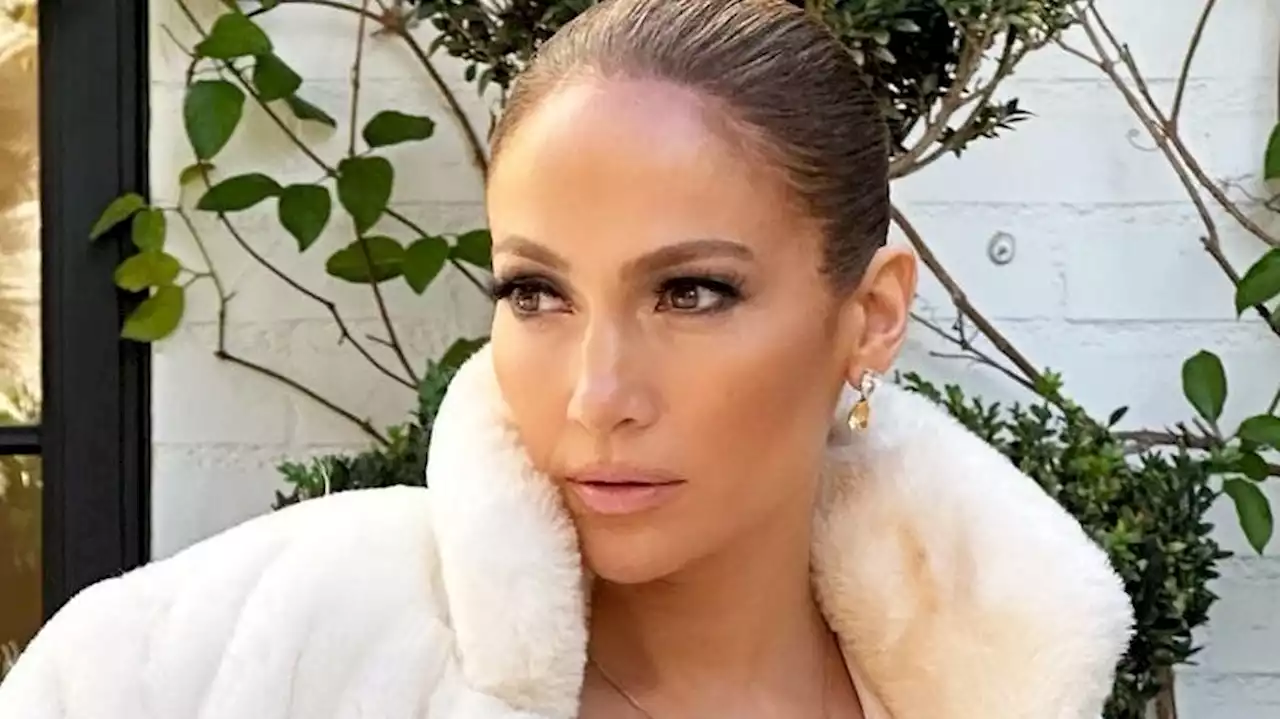 Jennifer Lopez fait un clin d'œil adorable à Ben Affleck en adoptant cette tendance bijou