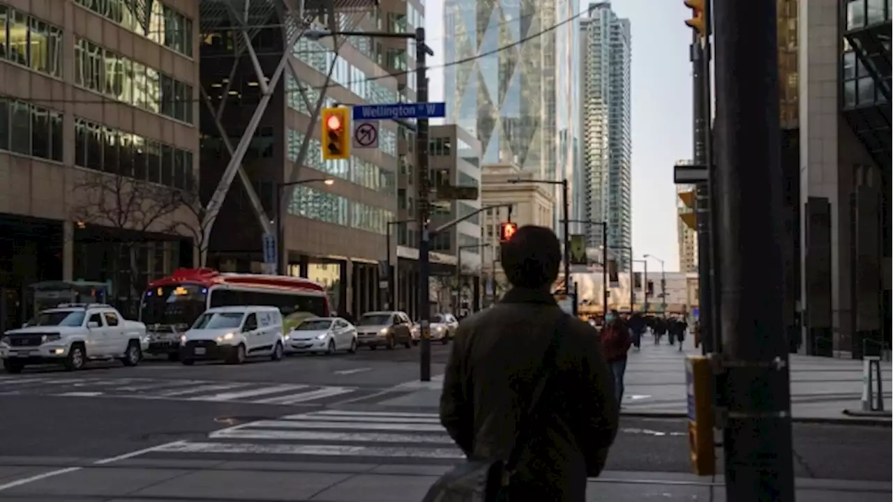 Canada inflation steady at 6.9%, keeping rate hikes on track - BNN Bloomberg