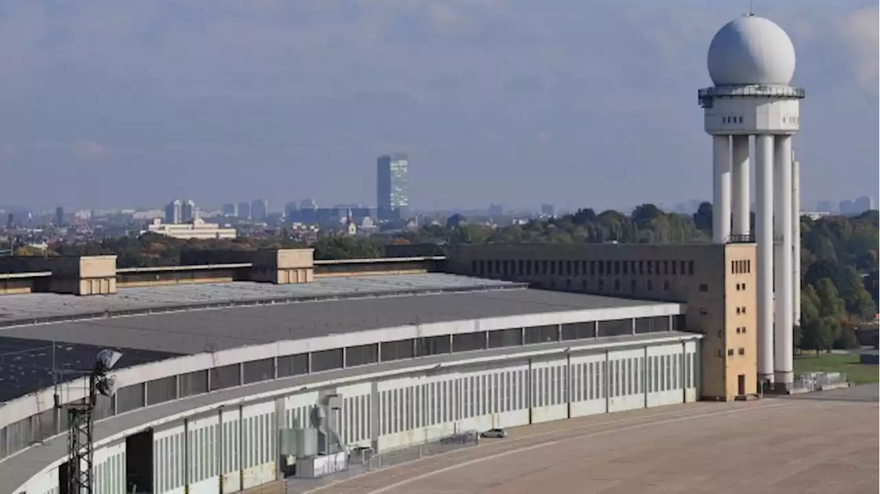 Senat richtet Notunterkunft für Geflüchtete in ehemaligem Flughafen Tempelhof ein