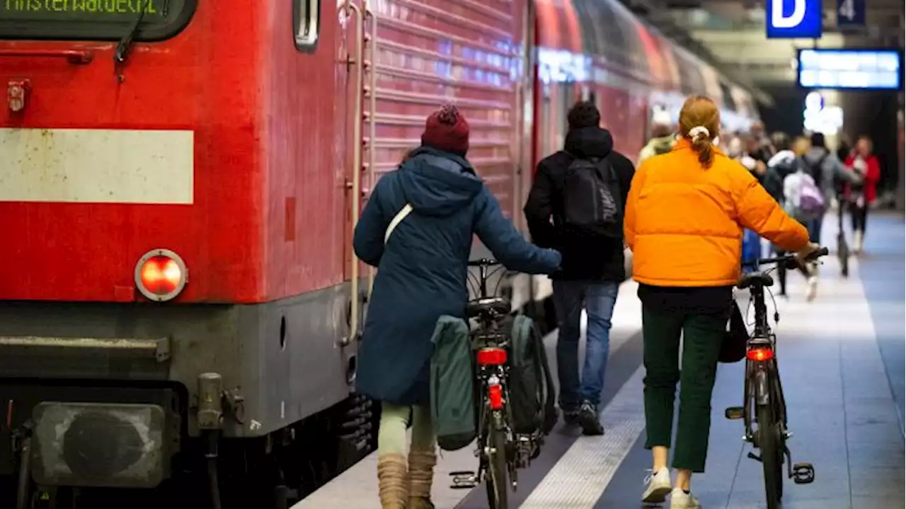 Mehr Radparkplätze und ein bundeseinheitliches Radticket gefordert