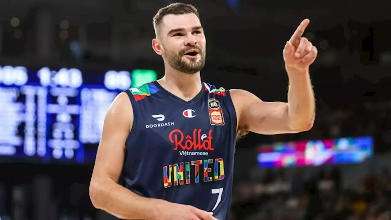 'I'm essentially starting a new life,' says Isaac Humphries as he becomes the only openly gay man playing top-flight basketball | CNN