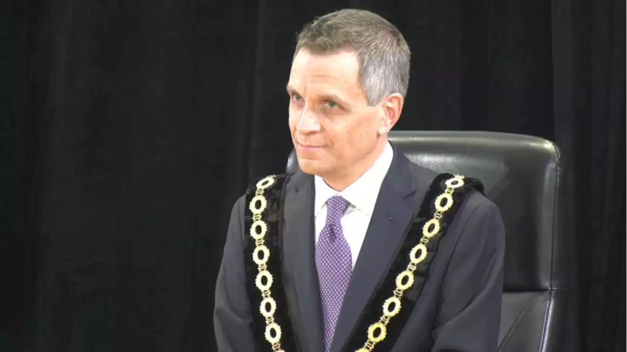 Sutcliffe vowing not to use expanded 'strong mayor' powers