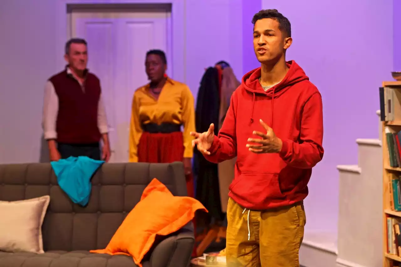 THEATRE REVIEW: ‘Hold Still’ is a provocative new drama by esteemed playwright Nadia Davids