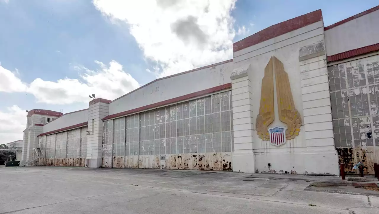 Demolition of 1933 hangar makes room for progress at port