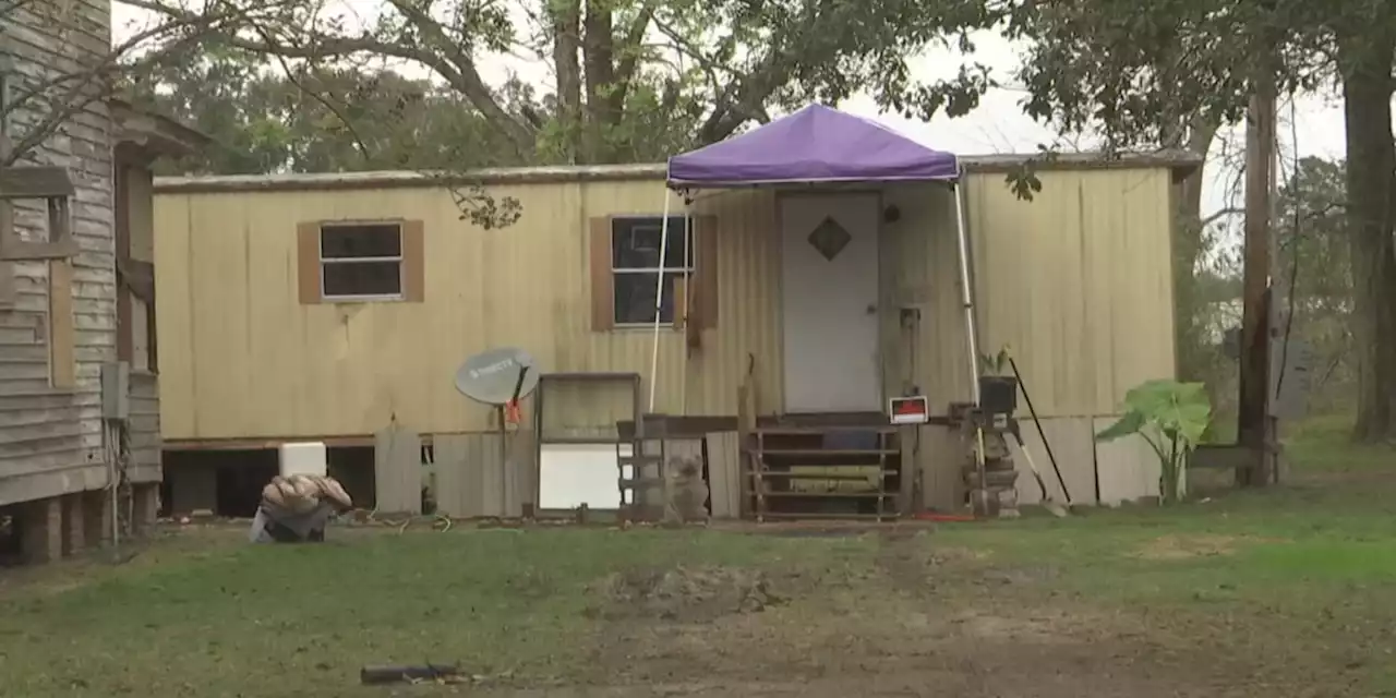 Squatters forced to move off school property in Theodore