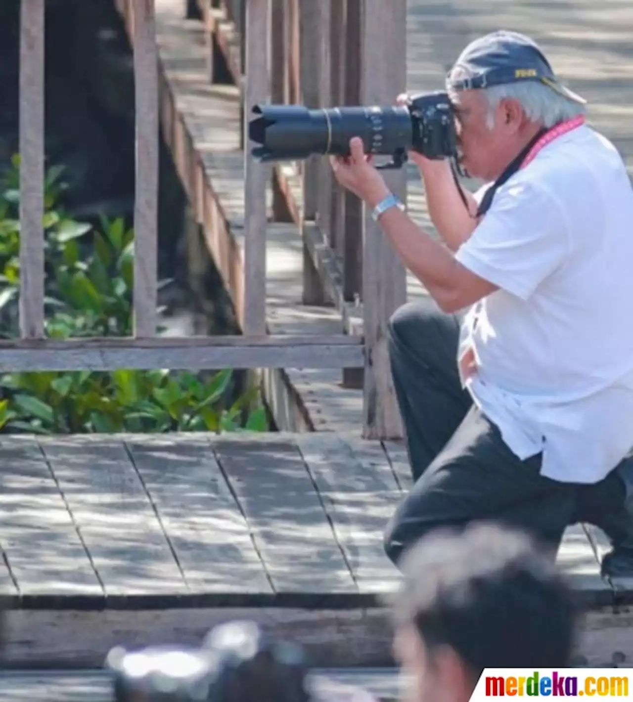 Foto : Intip Aksi Menteri Basuki Jadi Fotografer Dadakan di KTT G20 | merdeka.com