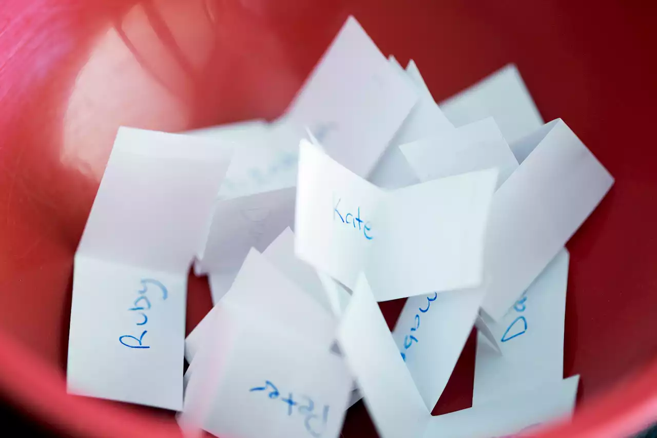 Tied Election in Michigan Town Council Race Settled by Drawing Pieces of Paper Out of a Bowl