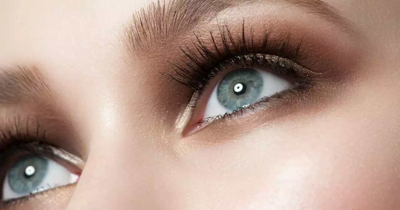 Expert tips on how to apply false eyelashes like a pro