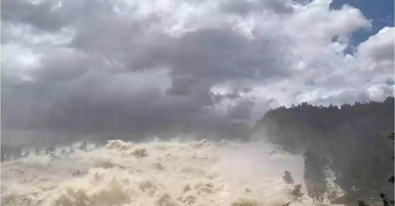 Australia's southeast remains on flood watch as river levels peak