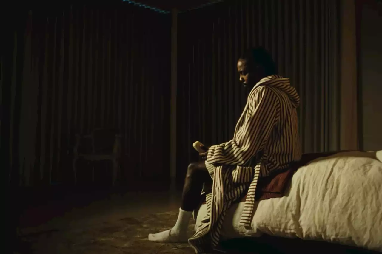 Kendrick Lamar's Phone Is Off the Hook, But He's Not, in New 'Rich Spirit' Video