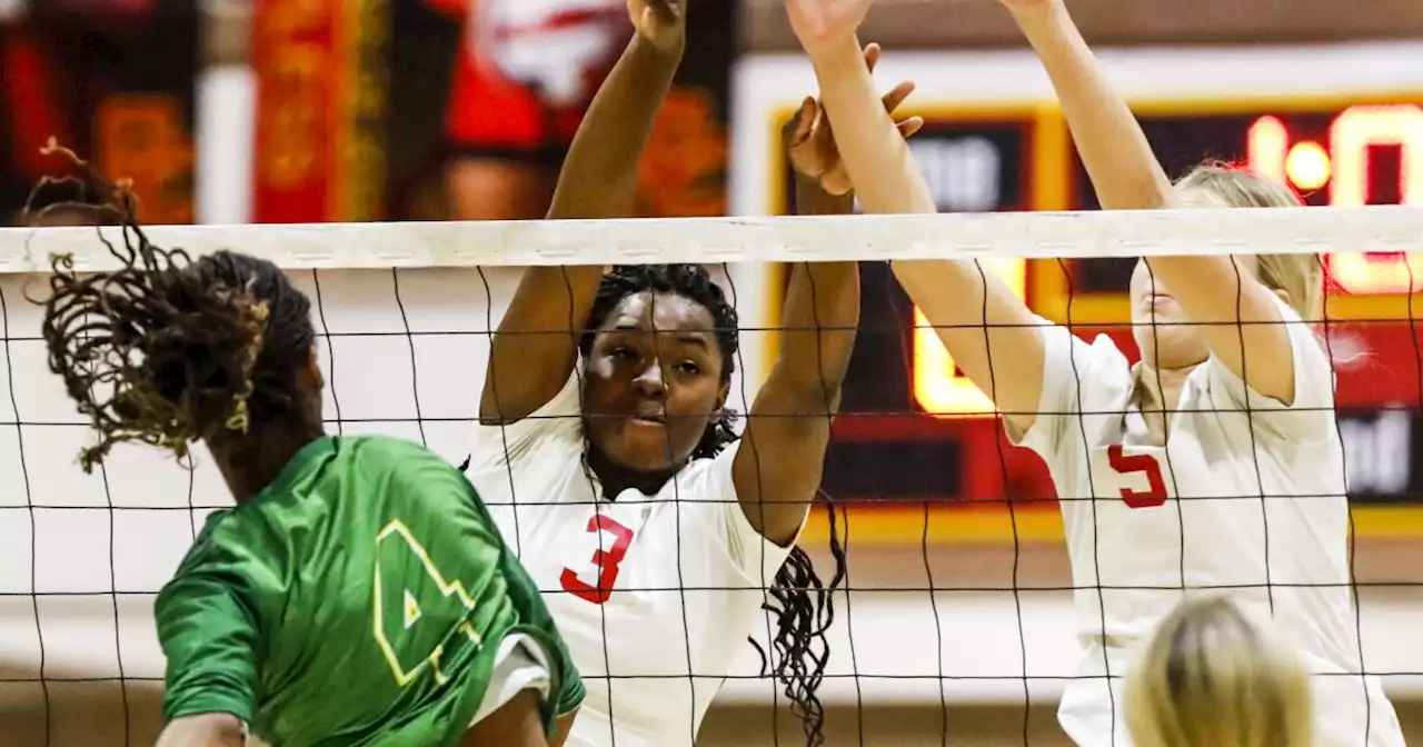 Cathedral Catholic throws block party in regional volleyball final