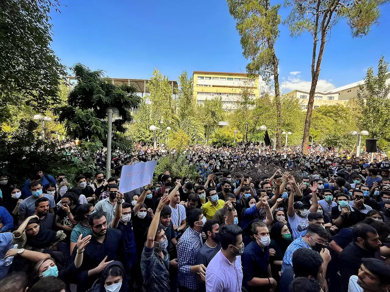 Are 15,000 Iranian Protesters Going To Be 'Mass Executed'?