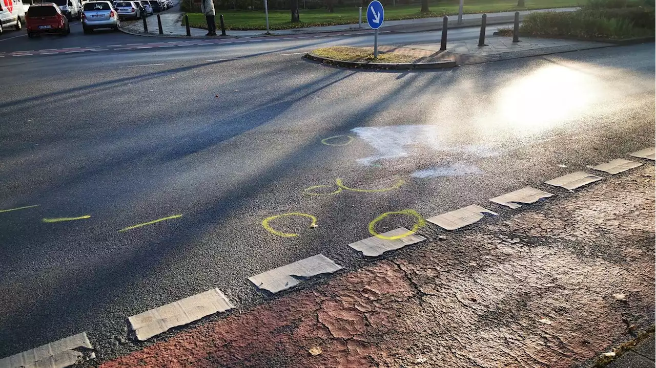 Radfahrerin in Berlin von Lkw überrollt: Aktivisten rufen zu Mahnwache auf – Kritik an fehlender Sicherheit am Unfallort