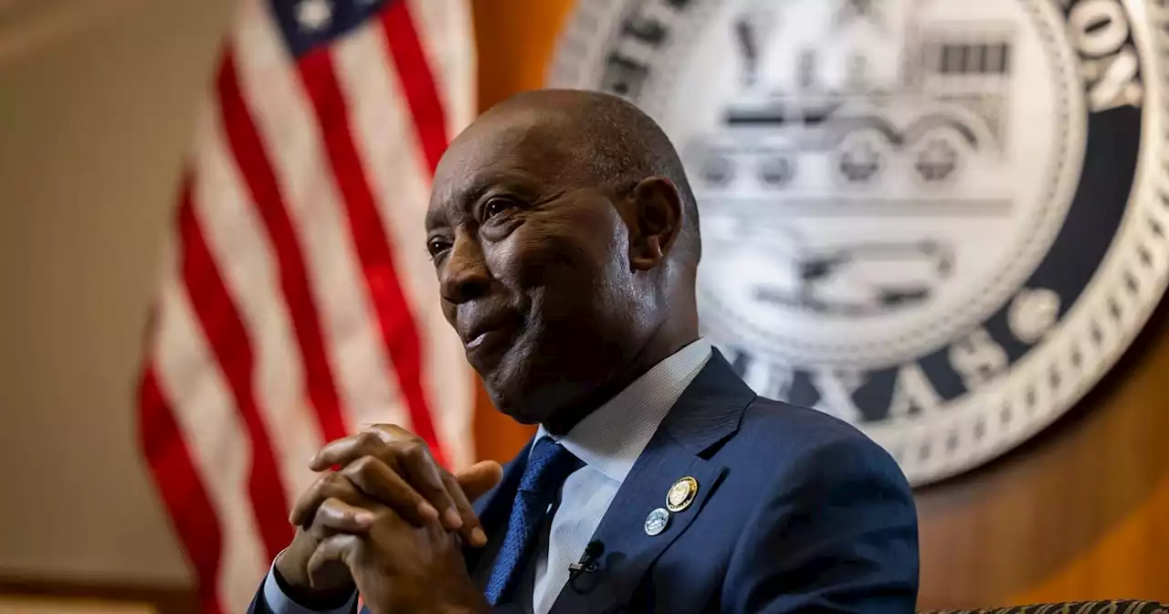 For months, almost no one knew Houston Mayor Sylvester Turner had cancer