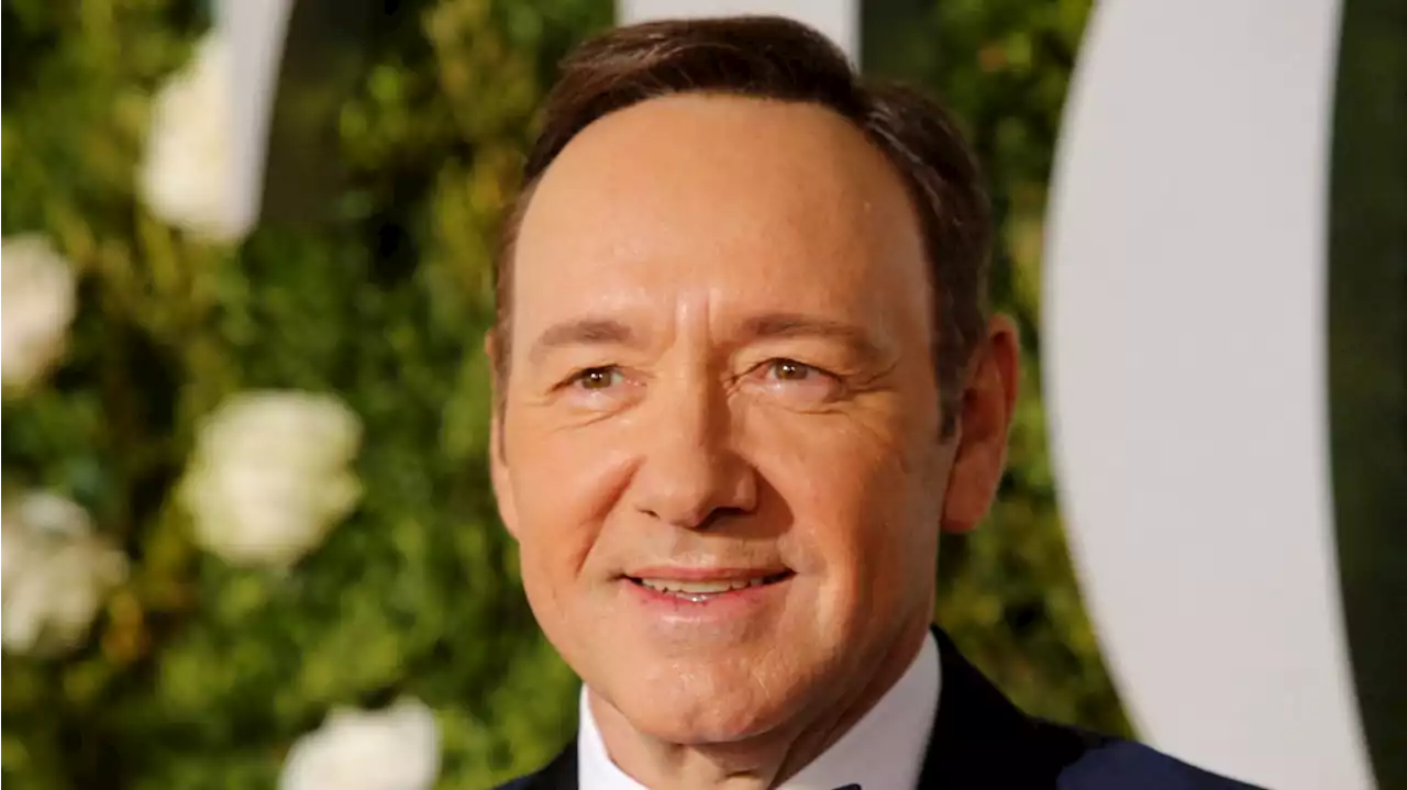 Kevin Spacey Hit With Another SEVEN Sex Crime Charges in U.K.