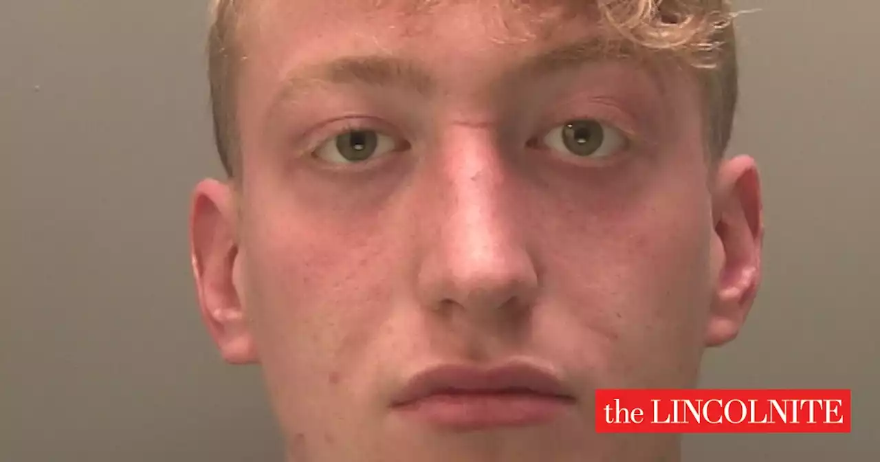 Lincoln man wanted for robbery offence