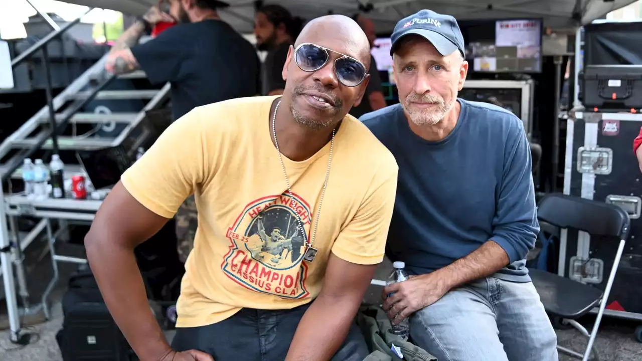 Jon Stewart Defends Dave Chappelle’s Controversial ‘SNL’ Monologue