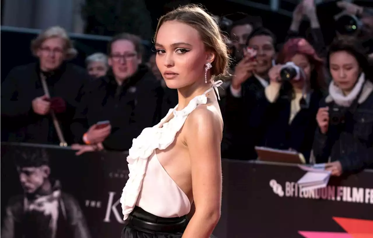 Lily-Rose Depp refuse de parler du procès de son père