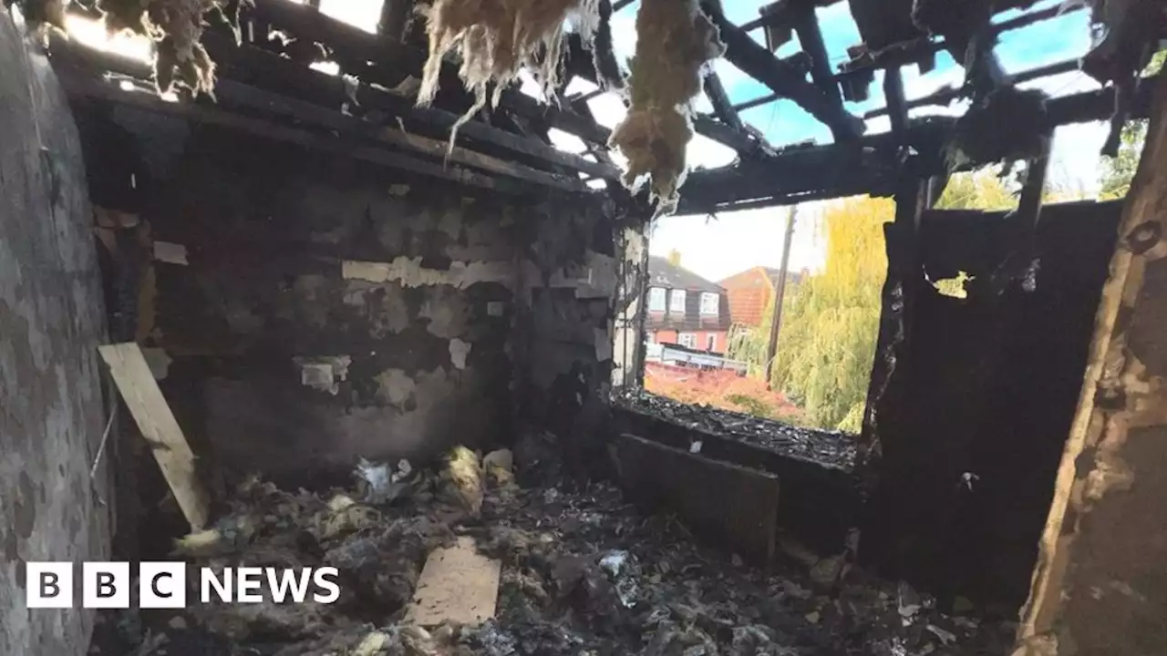 Maldon: Family home engulfed in fire caused by charging vape