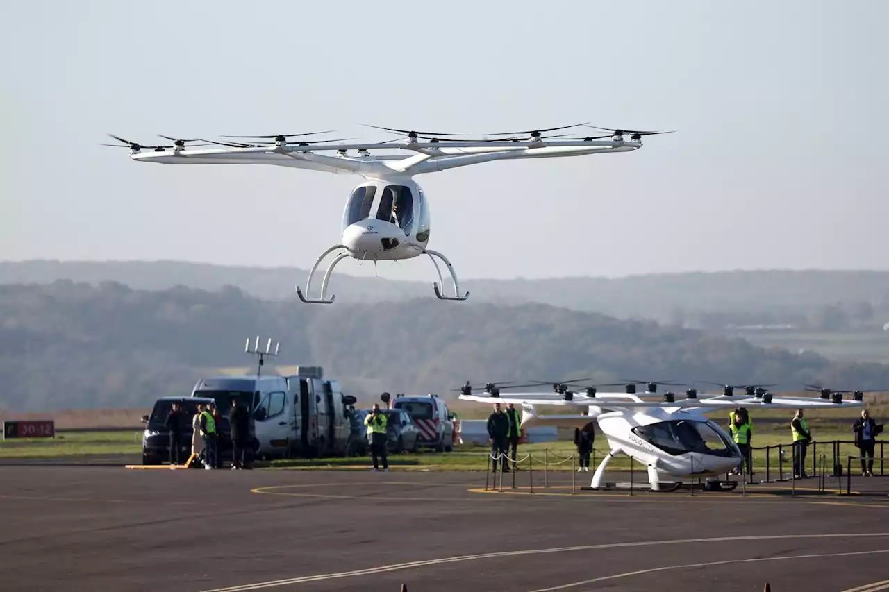 An electric drone taxi dubbed the 'Tesla of the Skies' takes flight in Paris | Businessinsider